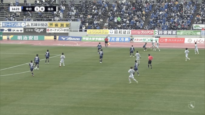 「魅せるねー」58歳キングカズ、“伝家の宝刀”シザース炸裂！「ワンプレーワンプレーが貴重で尊い」1795日ぶりJ公式戦で最年長出場記録を更新 3枚目