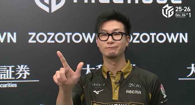 【写真・画像】松本吉弘、開局の鮮烈倍満で逃げ切りトップ トンネル脱出にさわやかスマイル「しっかり勝ちたい」／麻雀・Mリーグ　1枚目