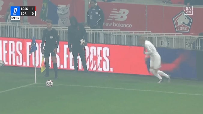 「ようやく報われた…」伊東純也が“鋭いクロス”で爆速同点ゴラッソ演出！ファン歓喜もS・ランスはまさかの降格危機… 2枚目