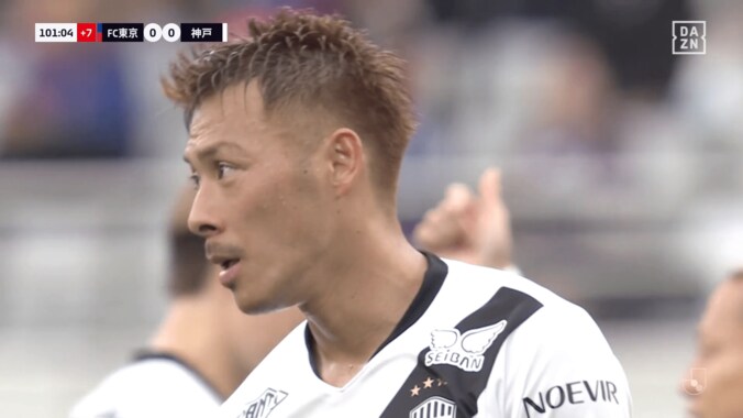 Jリーグの“劇的PK判定”が物議！「間違いなくハンド」「意図的ではないでしょ？」FC東京vs神戸の勝敗分けたVAR介入にファンも騒然 2枚目