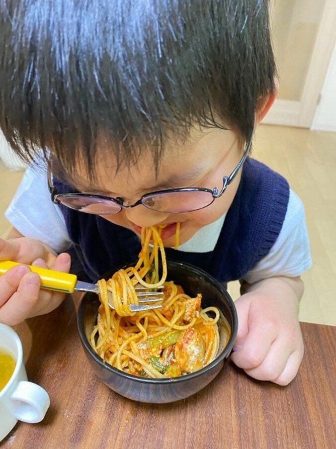 金子恵美、息子のリクエストで急遽変更した夕食「大喜びでたくさん食べていました」 1枚目