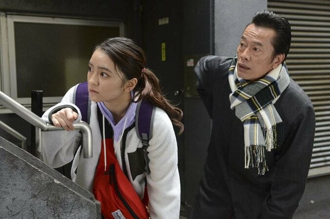 くたびれた新人AD・岡田結実＆キモかわおじさん妖精・遠藤憲一の凸凹コンビに注目！　新たな“おっさん”ドラマ『私のおじさん~WATAOJI～』 1枚目