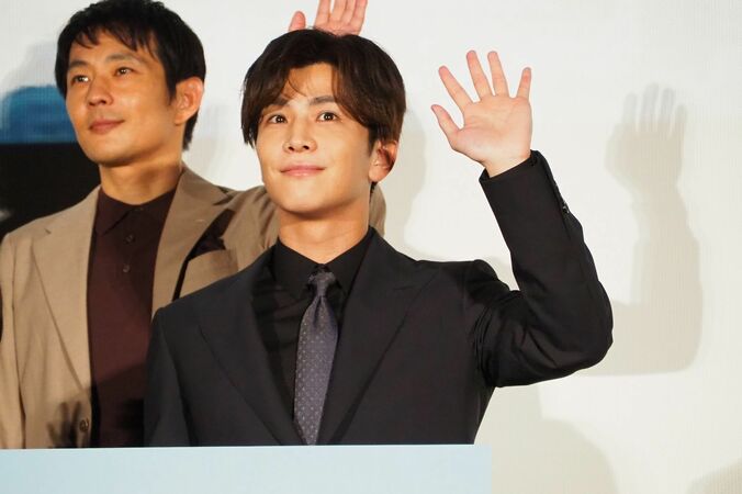 岩田剛典、青山真治監督からの評価に「これが岩田です（笑）」と照れ笑い 5枚目