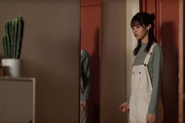 ウソは身の破滅に繋がる！キャスター役・堀田真由がウソつき“言霊”の犠牲者に!?『言霊荘』第3話