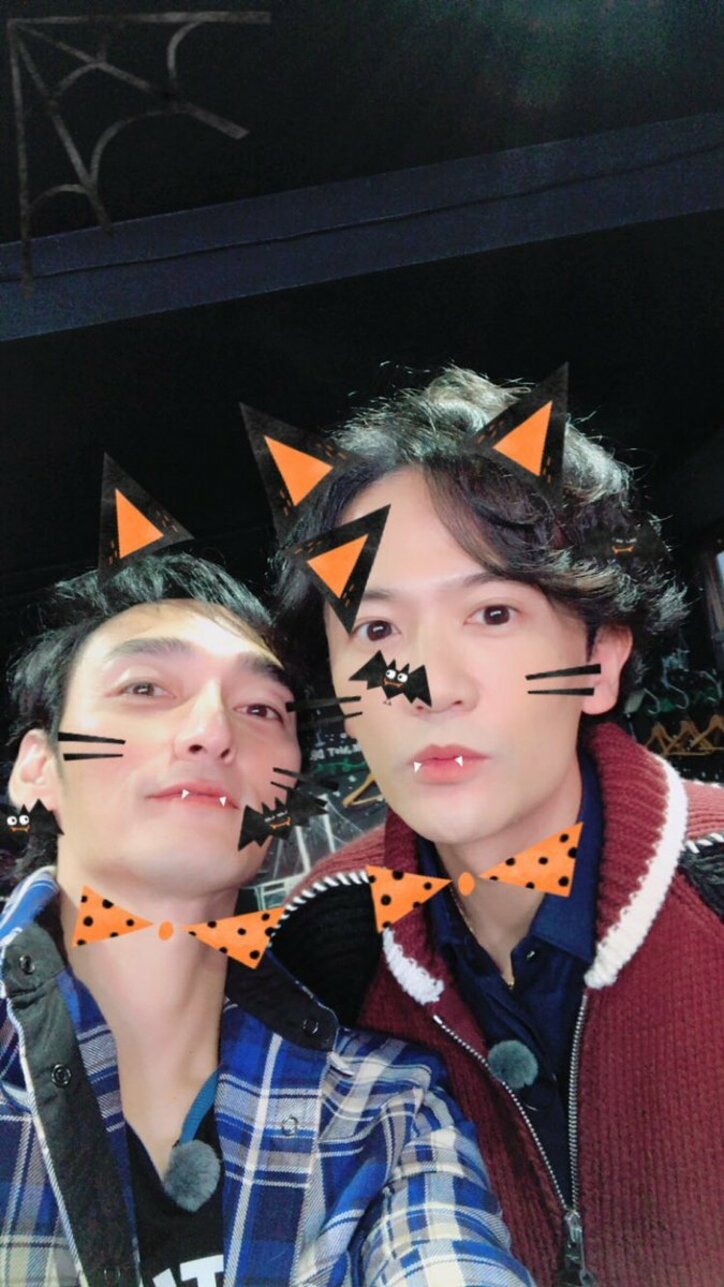 稲垣吾郎&草なぎ剛、山崎賢人とキュートな猫耳ナース姿に変身