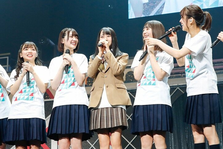 【ライブレポート】「この時間が永遠に続けばいいのに…」けやき坂46が初のクリスマス3daysライブ完走、感極まるメンバーも