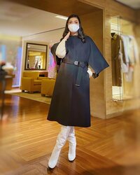 AHN MIKA『初の黒コートは旦那様からのプレゼント』