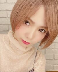 ラスアイ“最年長”西村歩乃果、誕生日を迎え「2…18歳になりました」 ファンから祝福の声