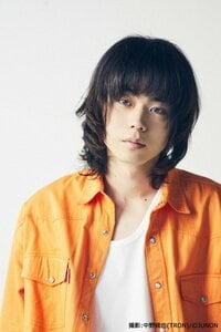 菅田将暉、俳優生活10周年記念アニバーサリーブック発売決定！　小栗旬や山田孝之も参加