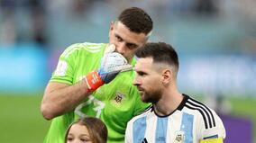 「メッシ、50歳までやれるわ」W杯決勝進出のGK、マルティネスが願う