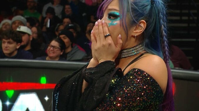 アスカのパートナーであるカイリ・セインも絶句