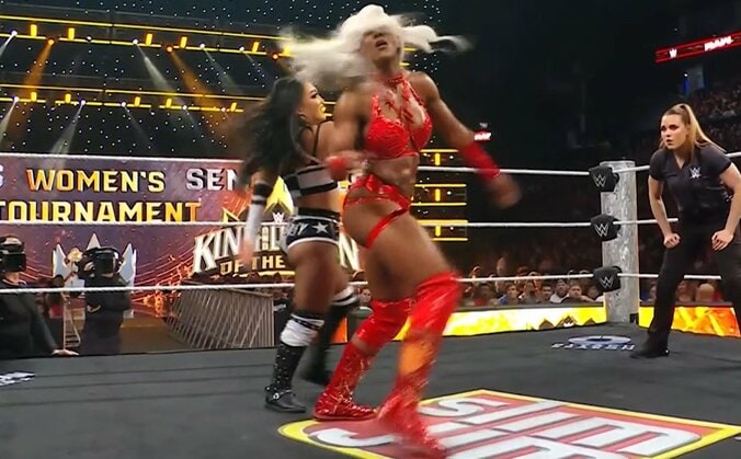 おおきく振りかぶって渾身の一撃