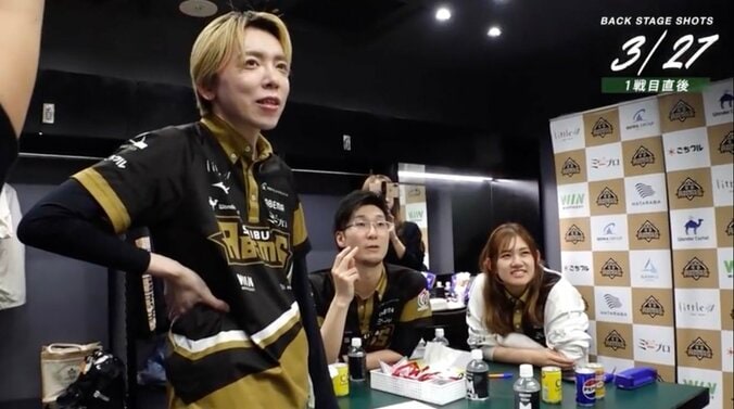 【写真・画像】最速最強雀士に“金八先生が憑依” チームメイト扮する生徒たちの反論を一喝する珍場面「腐ったミカンか！」／麻雀・Mリーグ　2枚目