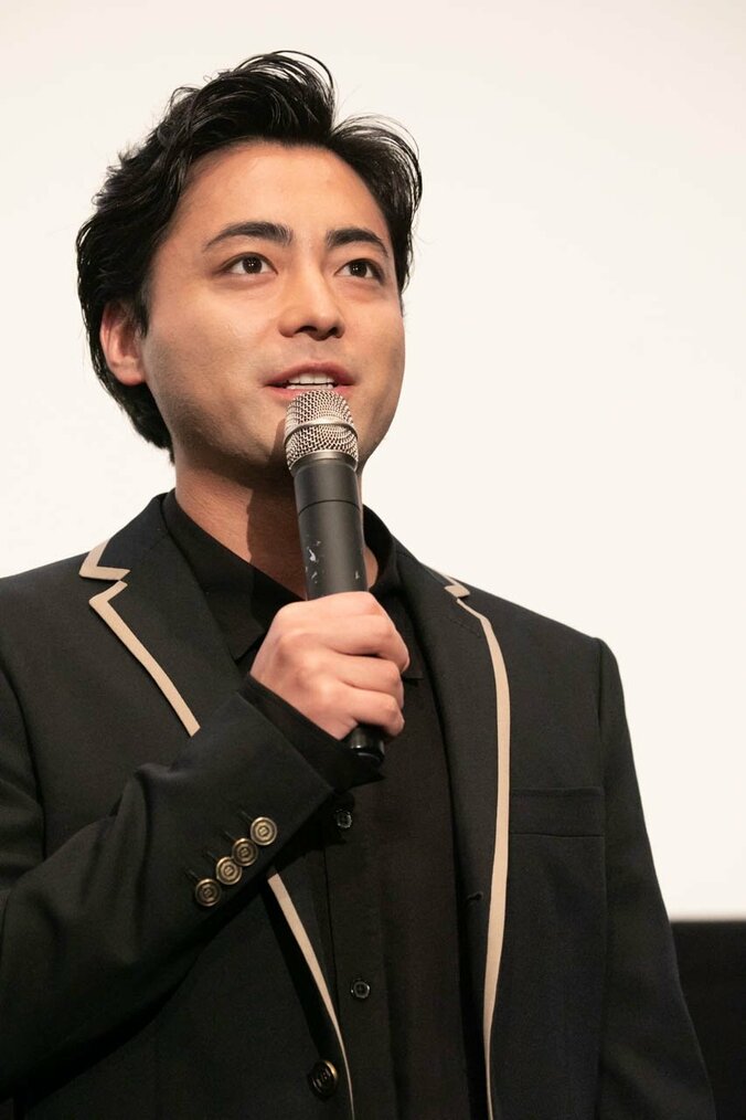 佐藤健、山田孝之の役作りを絶賛「役に入り込む深さの次元が違う」 2枚目