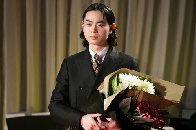 菅田将暉は“オーバーワーク”？ 佐藤浩市「いま走らなかったら、いつ走るんだ！」 2枚目