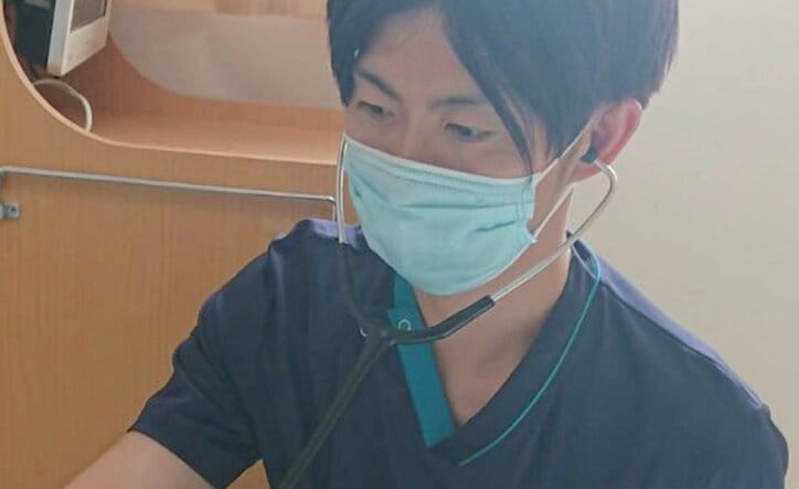 【写真・画像】相葉雅紀似と話題の40歳看護師、マスクを外した姿に驚きの声「ちょっとだけ室井滋さんに似ている」　1枚目