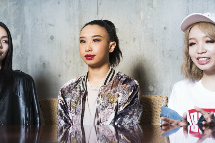 世界進出を狙うダンス&ボーカル4人組・BananaLemonに直撃「歴史に名を残すガールズグループに」