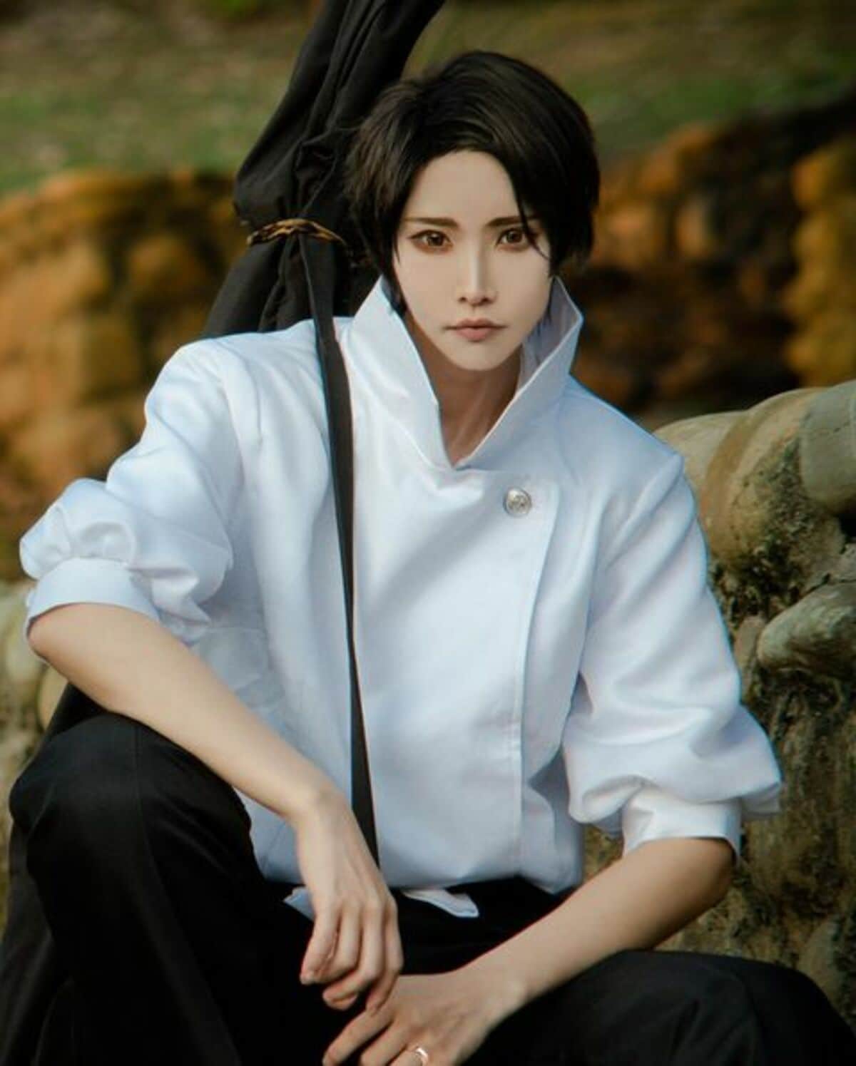 乙骨憂太（コスプレ） 人気コスプレイヤー・まるん、「呪術廻戦」乙骨憂太に扮した男装