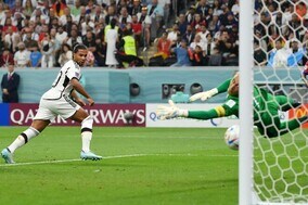 引き分け以下で敗退のドイツ、開始10分で先制！ニャブリがヘッドで叩き込む！コスタリカ相手にさっそくリード【W杯E組】