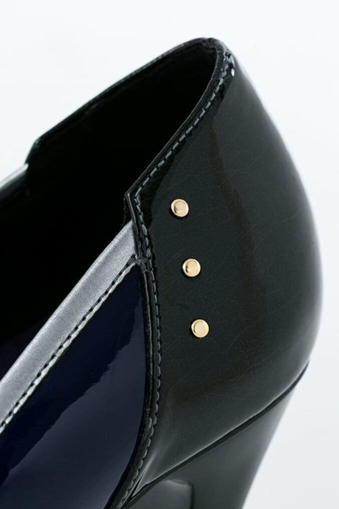 アニメ『K RETURN OF KINGS』伏見猿比古と八田美咲イメージのコラボアイテムが登場！　冬パンプスが普段使いにぴったり 6枚目