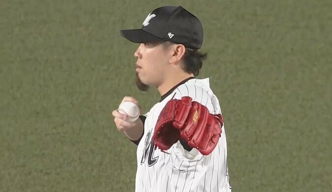 「大谷翔平に筋肉量で勝ちたい！」 投手出身監督・吉井監督の名将っぷりが話題に　“連続無失点男”西村、“筋肉アニキ”澤村…「覚醒」も「再生」もガチで有能すぎる 1枚目