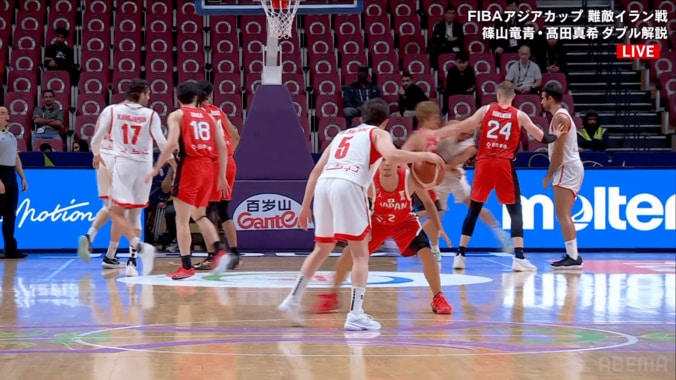 疑惑の判定！「中東の笛」「NBAでは吹かないけど…」日本代表選手が“微妙すぎるファウル”に困惑→解説者も苦言「どうしたらいいの？」 5枚目