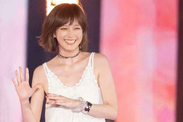 写真 ばっさー大好き 本田翼 笑顔と涙の Non Noモデル 卒業式 その他 Abema Times