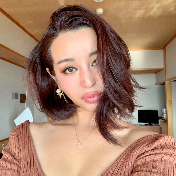 Pinky ロングヘアから バッサリ とイメチェンし 似合い過ぎ 憧れます の声 話題 Abema Times