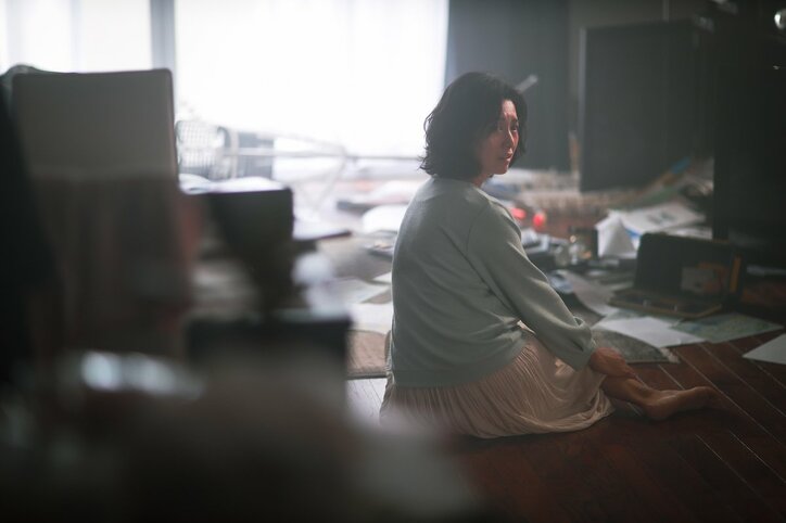 夫の不倫相手の正体は!?最悪の事実に気づいた妻が切なすぎる『泥濘の食卓』