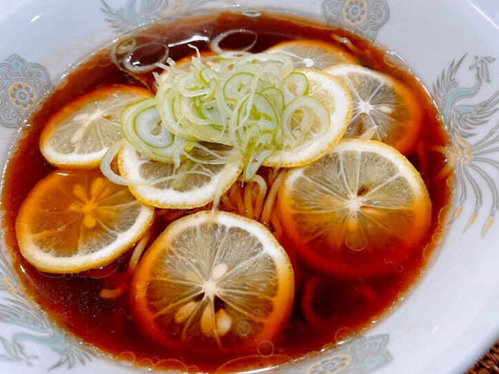  渡辺美奈代、家庭菜園で収穫したレモンを使った料理「我が家の定番になりまーす」 