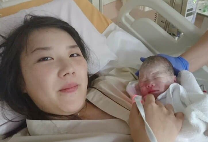 【写真・画像】「中3で妊娠」リアル14才の母を苦しめた親戚からの厳しい反応「いとこって言わないでと…」　1枚目