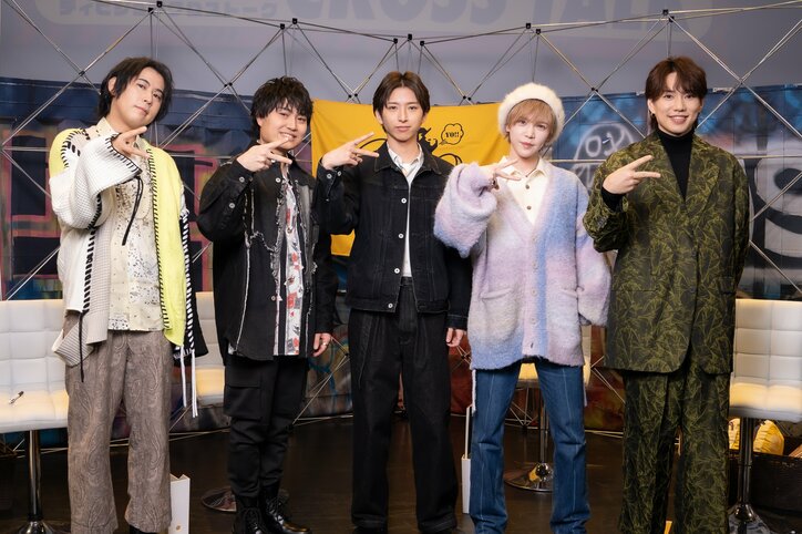 【写真・画像】『ヒプマイ』声優・白井悠介の自由奔放さに『ヒプステ』俳優・三井淳平が振り回される!?シブヤらしさ全開のバラバラクロストーク！　1枚目