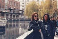 DJ KOO、小室哲哉の誕生日をお祝い 24年前の2ショットも公開「僕は本当に小室さんの音楽が大好きです」