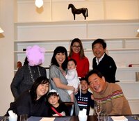 東尾理子、すみれら家族と長女3歳の誕生祝い「豊かな発想力に驚かされる毎日」