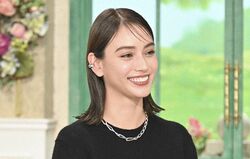 小学生時代の滝沢カレンの姿に黒柳徹子驚き「こんなにみんなと違ってたの！？」