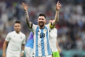 「世界で最も美しい」FIFA公開“リオネル・メッシの進化”に世界のファンが注目！「神があなたを作った」【W杯】