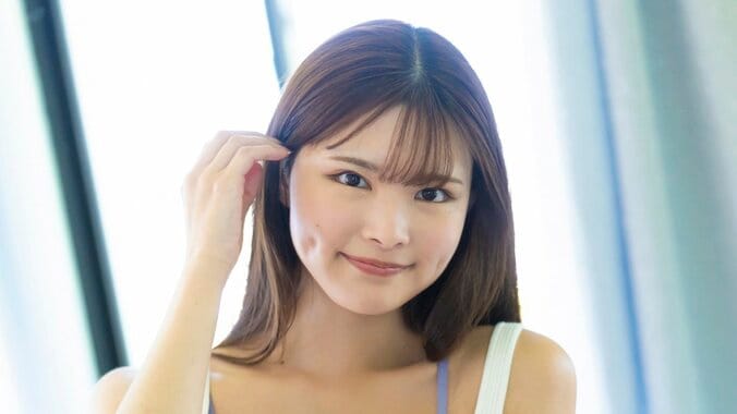 【写真・画像】“人気レースクイーン”木村楓、サーキットから南国ビーチに降臨 ヤンマガWebカット公開　1枚目