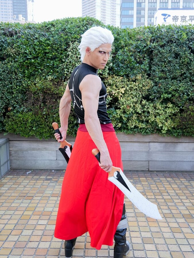 [Photos/Images] A 95-Kilo Physique Transformed by Cosplay! Showcasing Impressive Muscular Beauty as Archer from 'Fate' 2nd