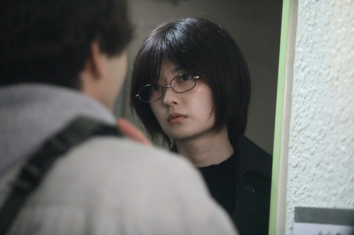 心に穴が空き、元カレ(水石亜飛夢)を求める…“ズルい”ヒロインを新人女優・日影舘まいが熱演!『私が獣になった夜~名前のない関係~』第6話