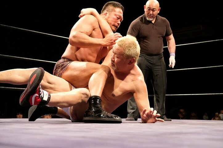 佐藤光留、内柴正人戦実現に向け柔術公開スパーリング ノアGHC王者・杉浦貴が「ハードヒット」登場