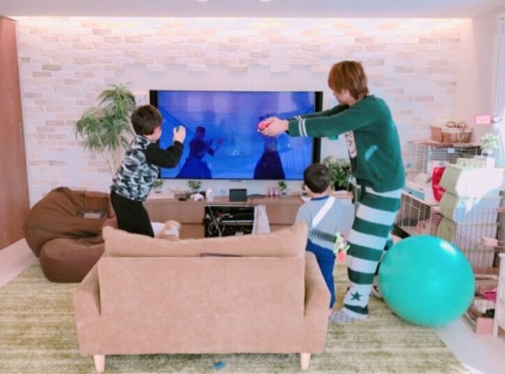 杉浦太陽、誕生日プレゼントはキティの花束とNintendo Switch