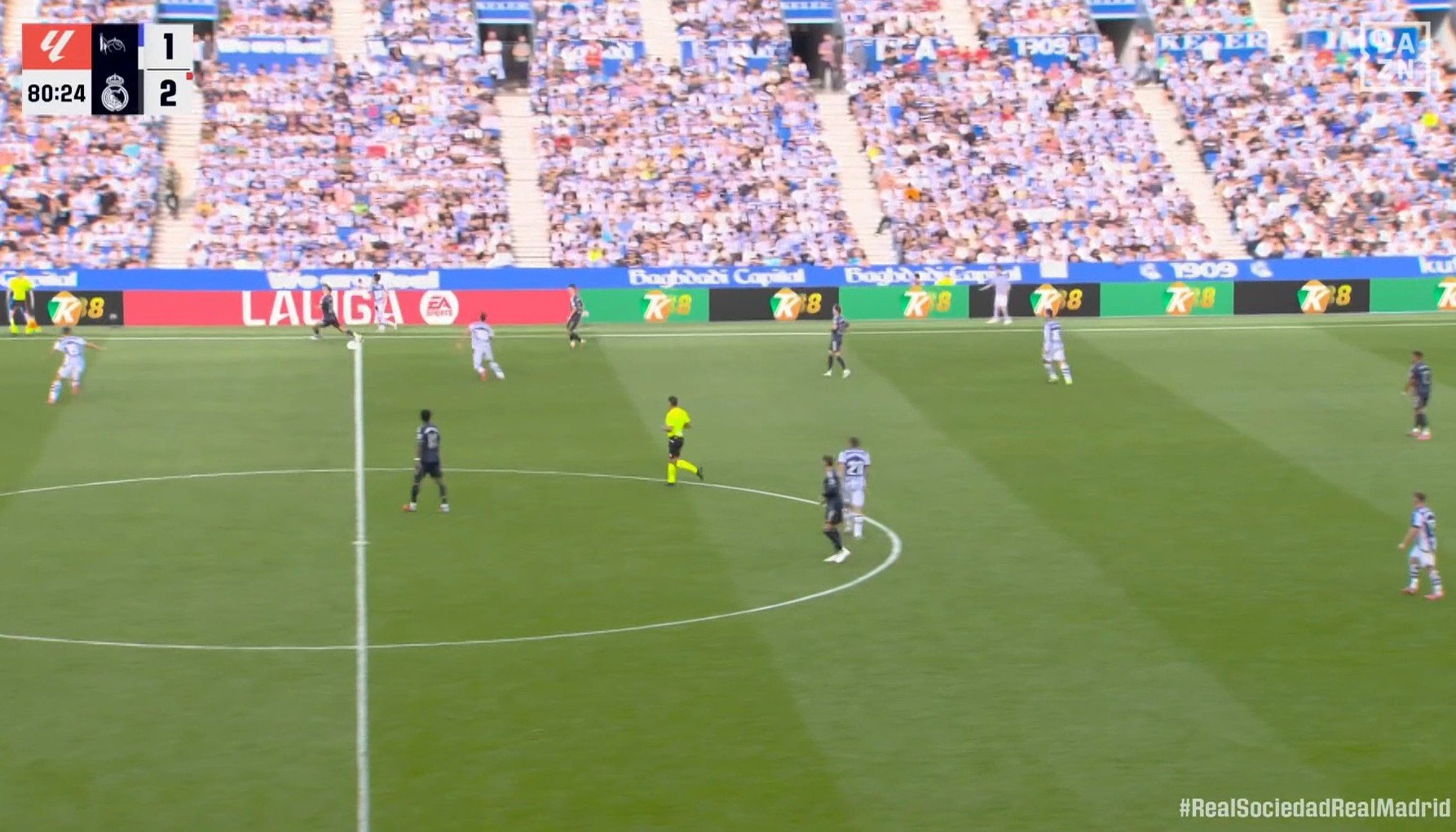 【映像】ダイレクトヒールパスで密着マークをかわす瞬間