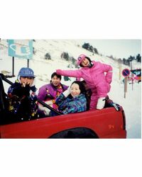 「放送されるのがとても怖かった…」松本まりか、秘蔵の幼少期ショットとともに『情熱大陸』出演の心境を語る