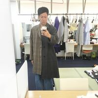 小籔千豊「新喜劇の男性楽屋史上1番のクセコート」着用に千鳥ノブが突っ込みいれる