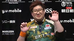 猛獣たちの新年初白星が大騒ぎ！鈴木大介、チョンボ×役満＝特大トップ「絶対にいじられる…」と苦笑しっぱなし／麻雀・Mリーグ