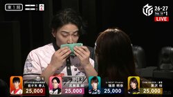 麻雀界に“ハンカチ王子”爆誕！期待のイケメン雀士、突然の行動に業界騒然「おもろいな」「緊張かわいいｗ」／麻雀・Mリーグ