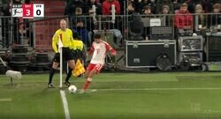 こいつ、何者だよ！「めっちゃ曲がりまくる」「天才」 突如現れた19歳“神童”のエグすぎる高精度フリーキックが炸裂した瞬間　ゴールから離れていくアウトスイングの圧倒的キック技術