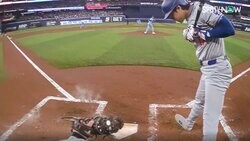 放送事故レベル！ 大谷翔平は一体、どうなっているんだ…！？ “疑惑の1球”をギリギリまで見る瞬間がヤバすぎる 「審判どこ見てるんや」「ボール球やんｗ」