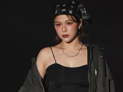 村重杏奈、超セクシーなぴったりタンクトップで“美バスト”披露「美しいスタイルだな」TGCで艶やかなステージング！