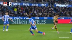 久保建英“地獄のような試合”で唯一の決定機「さすが久保」「今日イチの見せ場」こぼれ球に音速反応→ニア強襲の一撃